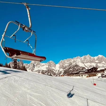 Berghof 22 אלמאו